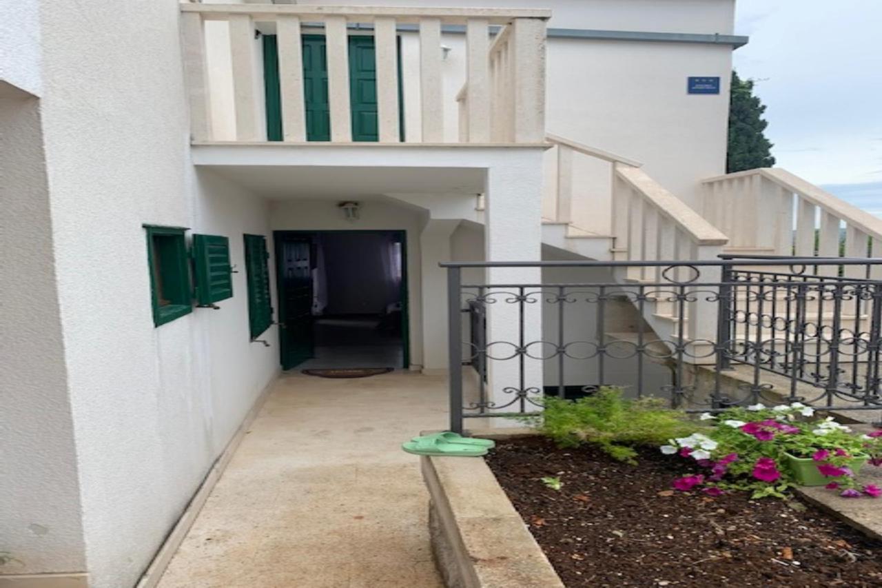 Holiday Apartments Lucic - Feels Like Home, Away From Home Ražanj Exterior foto