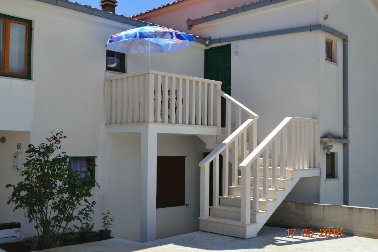 Holiday Apartments Lucic - Feels Like Home, Away From Home Ražanj Exterior foto