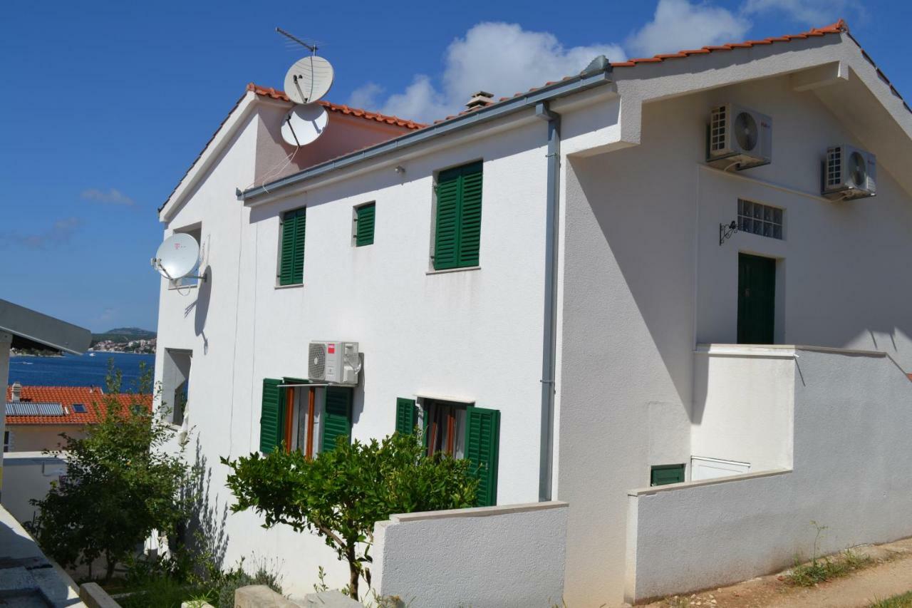 Holiday Apartments Lucic - Feels Like Home, Away From Home Ražanj Exterior foto